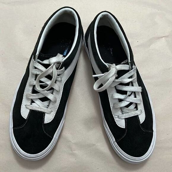 VANS BOLD NI ATHLETIC LOW TOP‎ SNEAKERS SIZE 11 - Picture 1 of 5